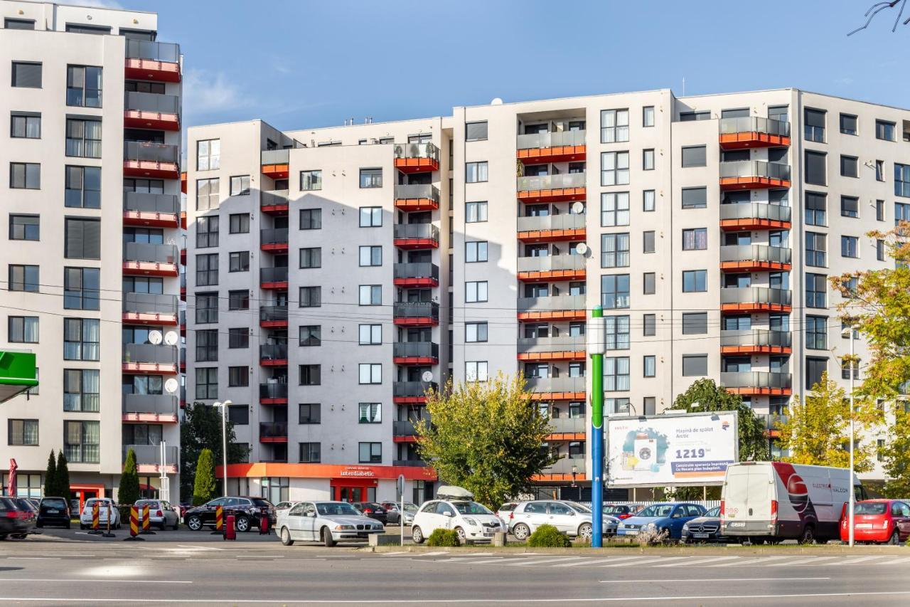 Ari - Ared Luxurious Apartments With Balcony & Free Parking Arad Exterior photo
