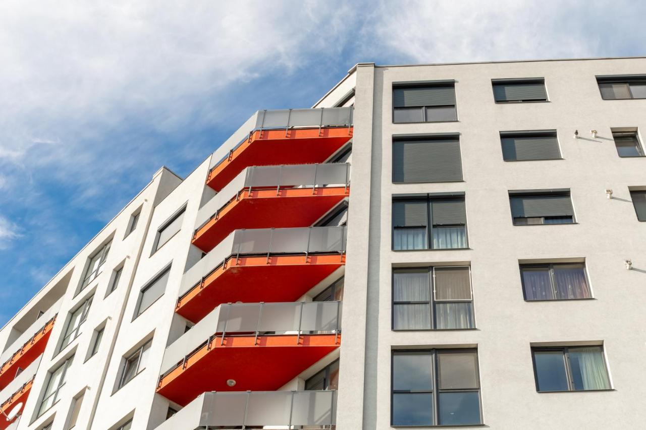 Ari - Ared Luxurious Apartments With Balcony & Free Parking Arad Exterior photo