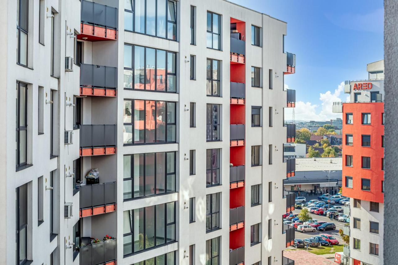 Ari - Ared Luxurious Apartments With Balcony & Free Parking Arad Exterior photo