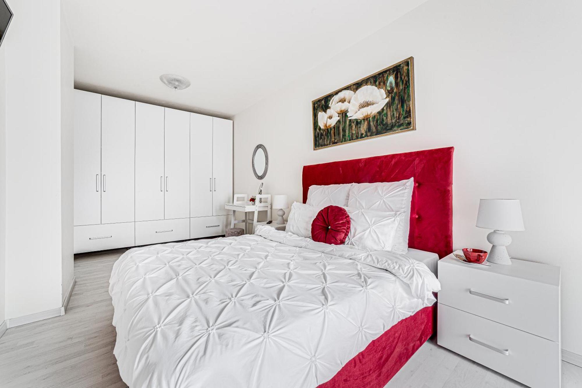 Ari - Ared Luxurious Apartments With Balcony & Free Parking Arad Exterior photo