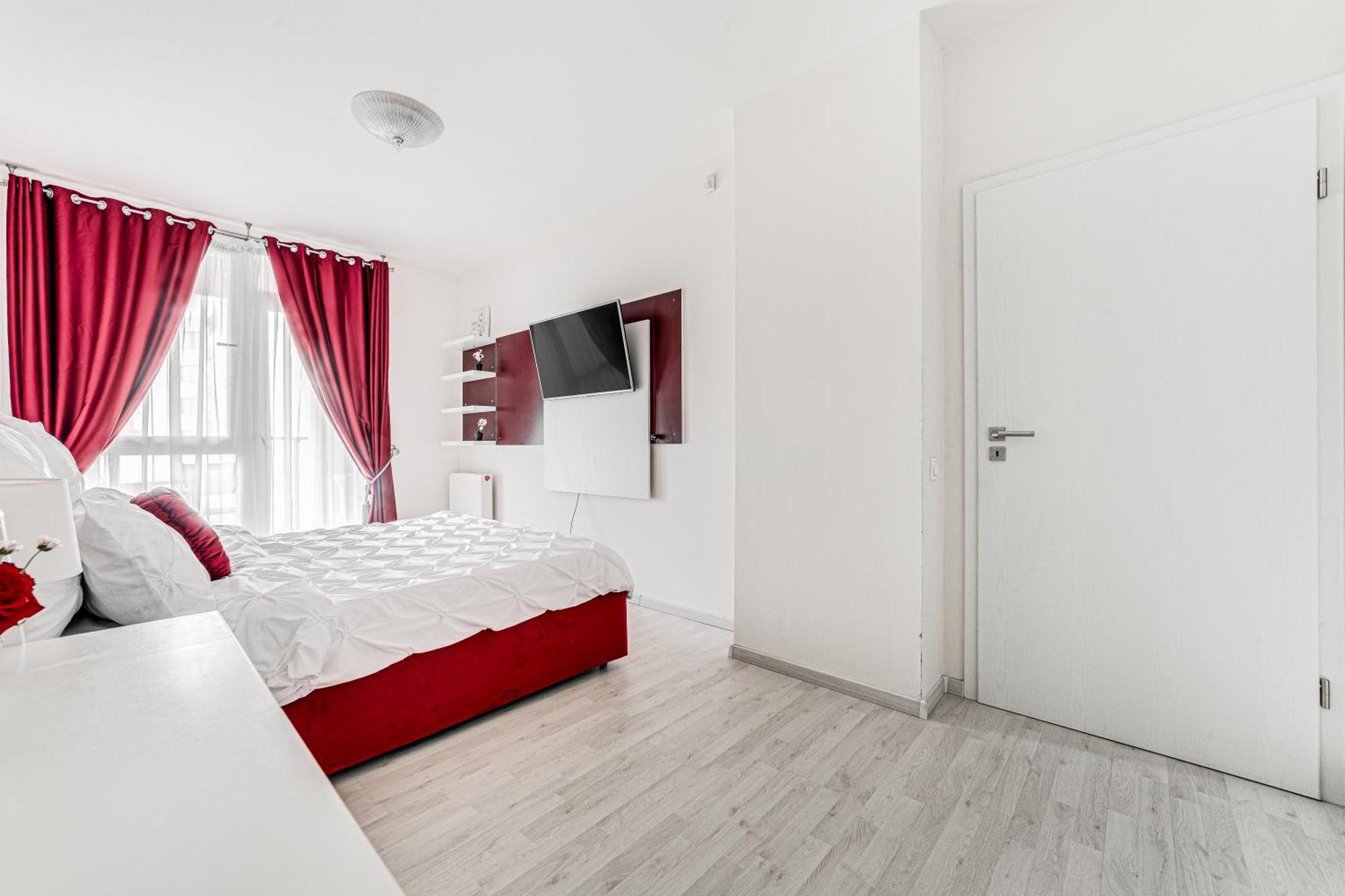 Ari - Ared Luxurious Apartments With Balcony & Free Parking Arad Exterior photo