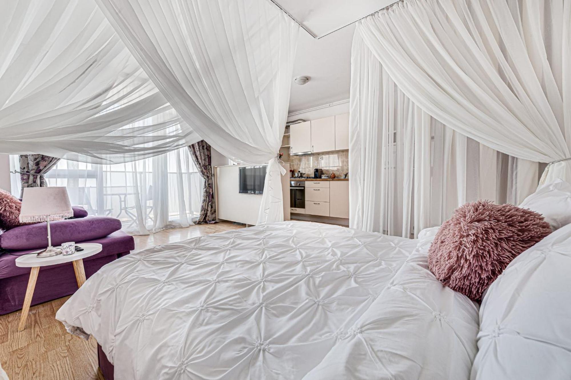 Ari - Ared Luxurious Apartments With Balcony & Free Parking Arad Exterior photo